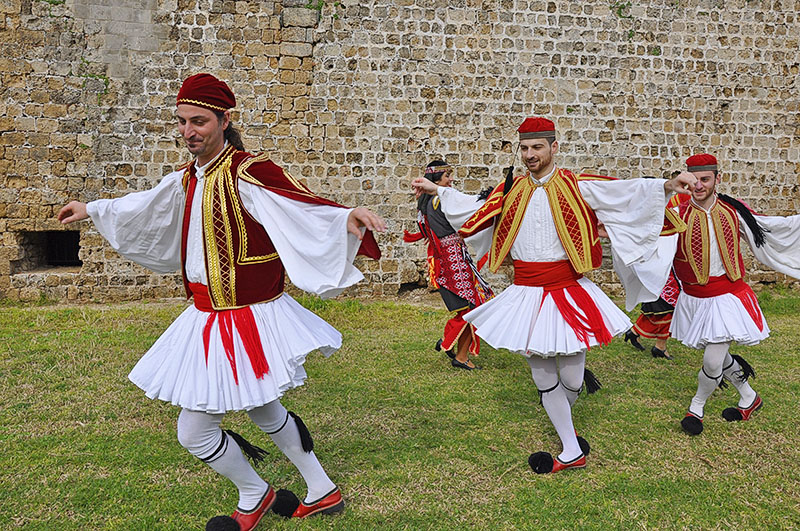 The Dancers Of The Sea - Photos